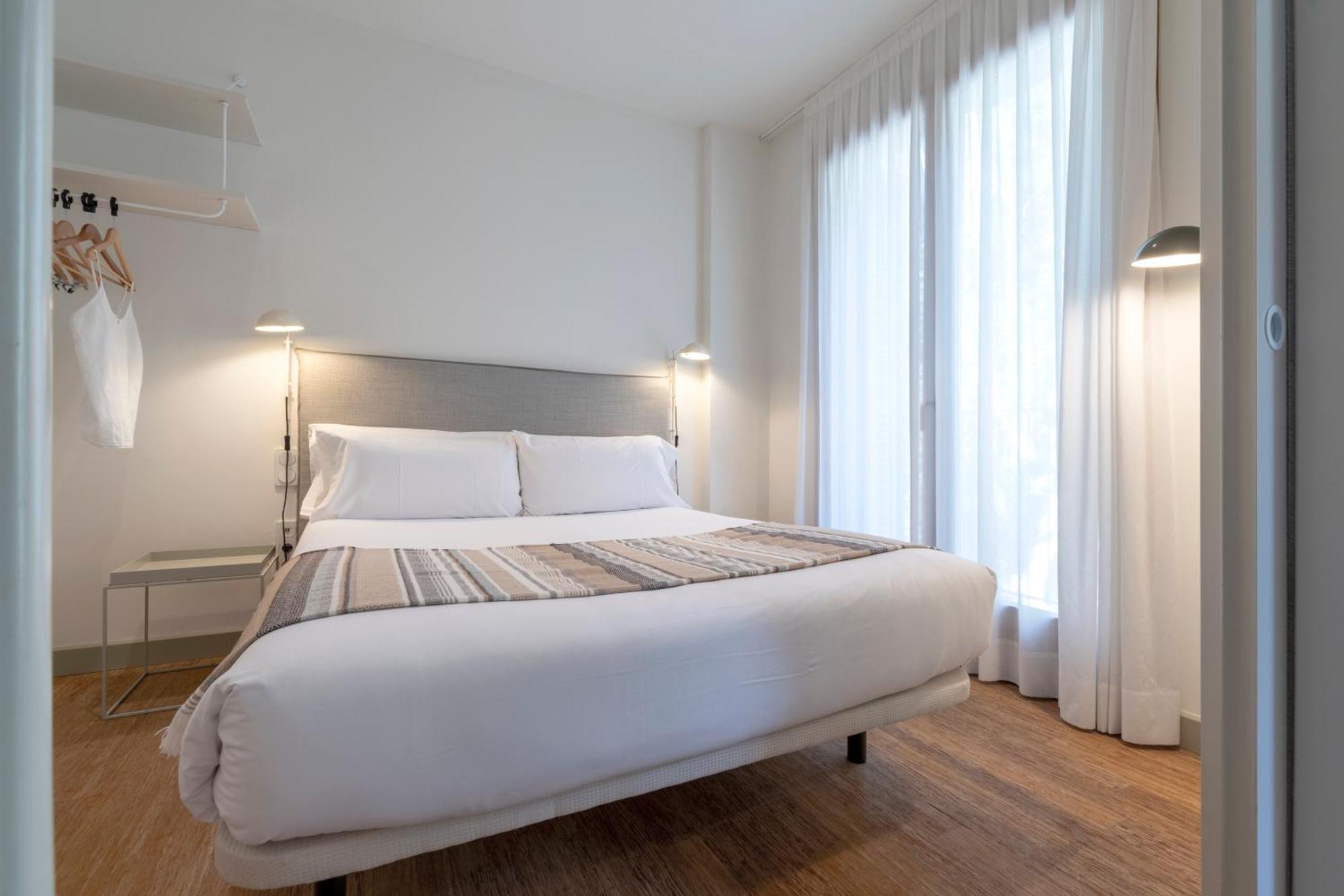 Aspasios City Oasis Apartments Barcellona Esterno foto