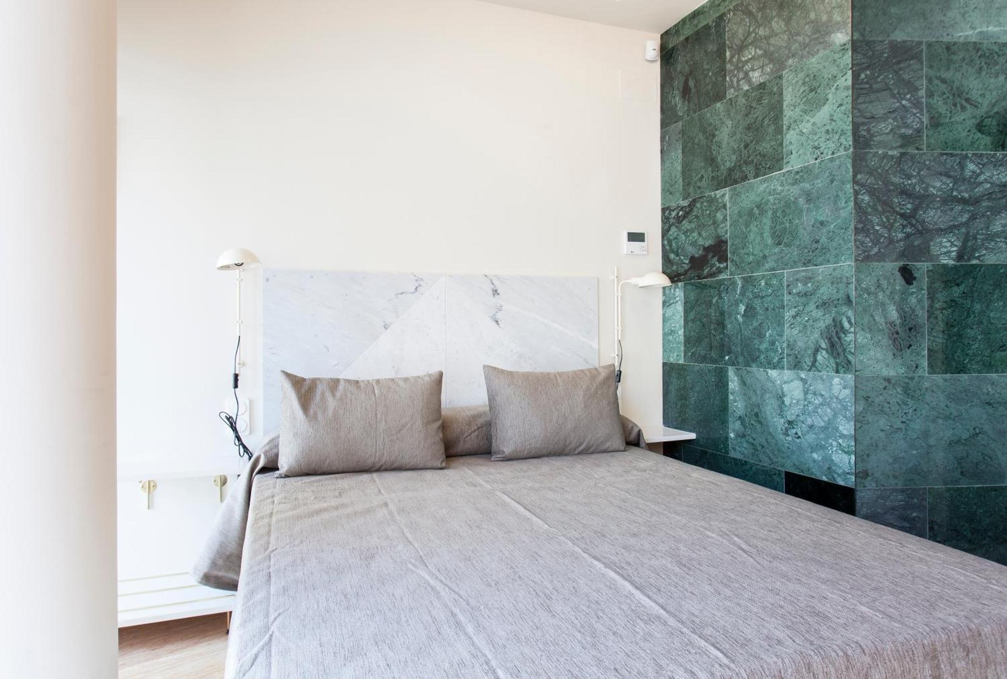 Aspasios City Oasis Apartments Barcellona Esterno foto