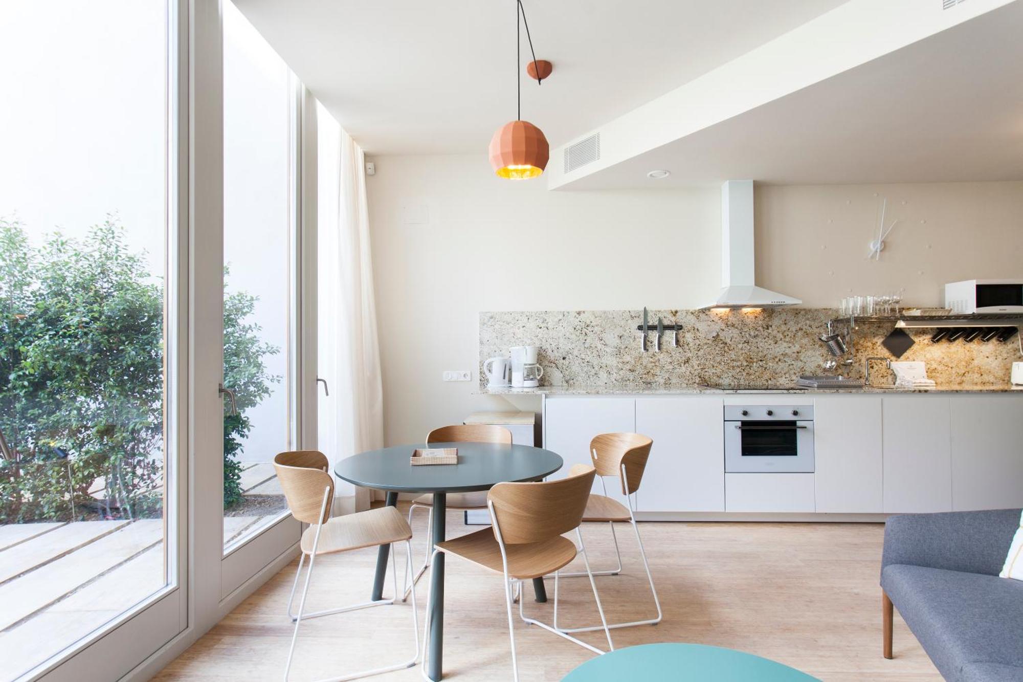 Aspasios City Oasis Apartments Barcellona Esterno foto