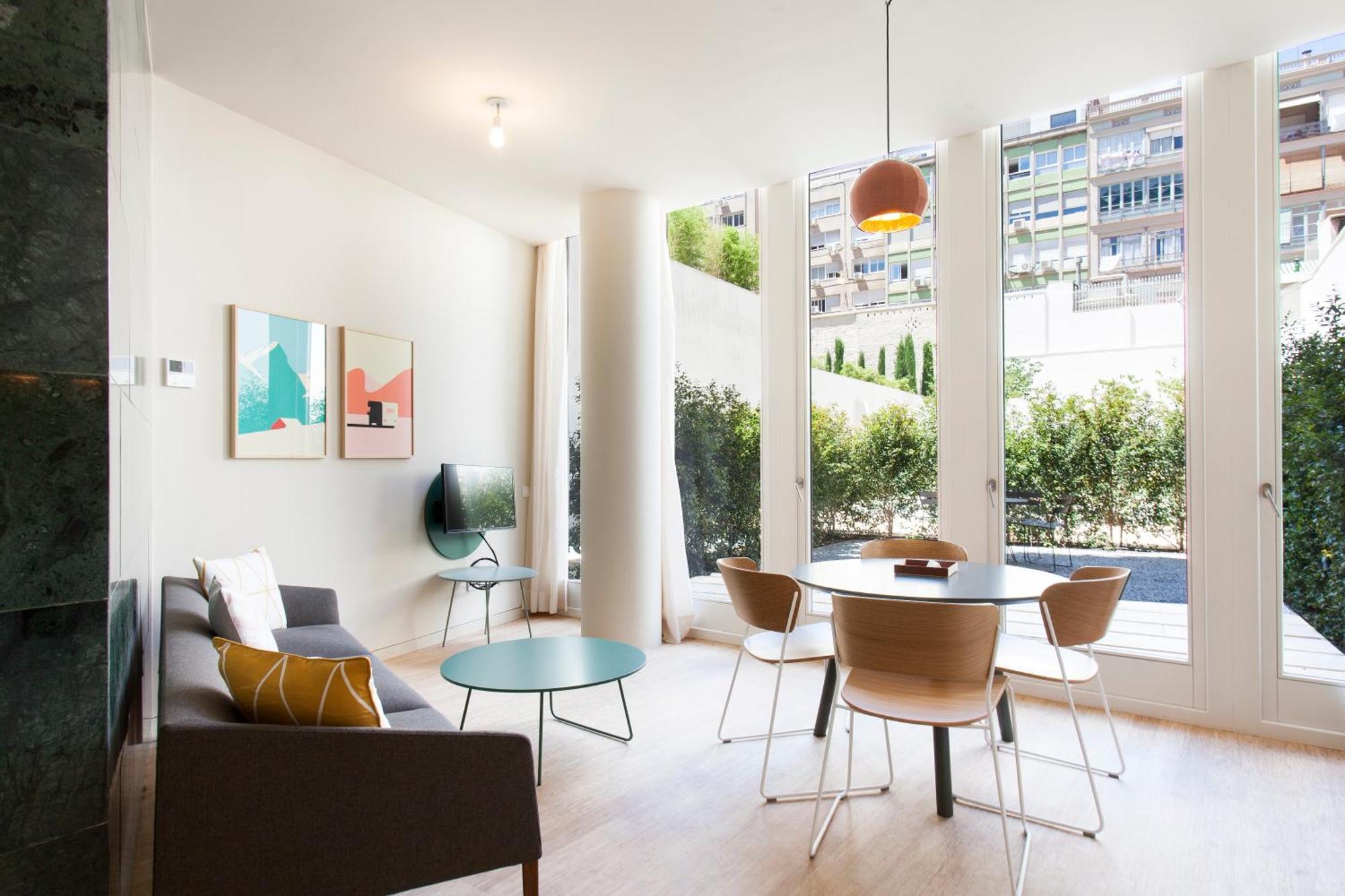 Aspasios City Oasis Apartments Barcellona Esterno foto